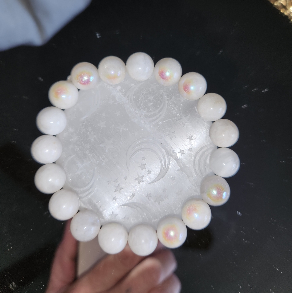Unisex 10mm High Quality Mystic Rainbow Moonstone🌙 Beaded Stretch Bracelet.